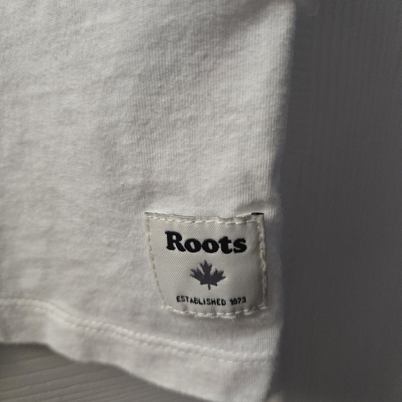 Roots Canada 🇨🇦 Tee - Picture 3 of 4